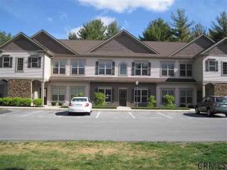 13 Lancaster Pl, Ballston Spa NY  12020-2748 exterior
