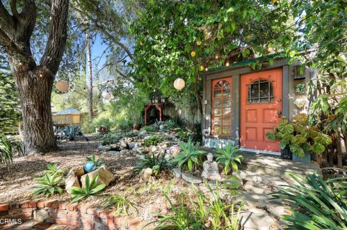 2919 Lake Ave, Altadena CA  91001-1621 exterior