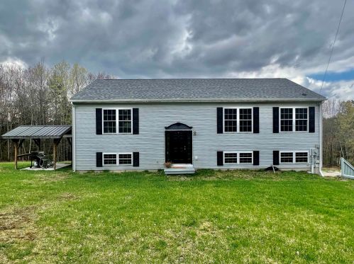 46 Coach Rd, Greenfield, NH 03047-4700