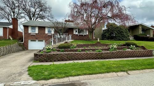 268 Elmtree Rd, New Kensington, PA 15068-4638