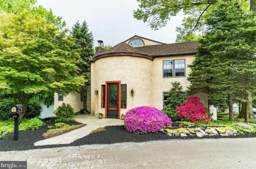 26 Indian Ln, Norristown, PA 19403-3508