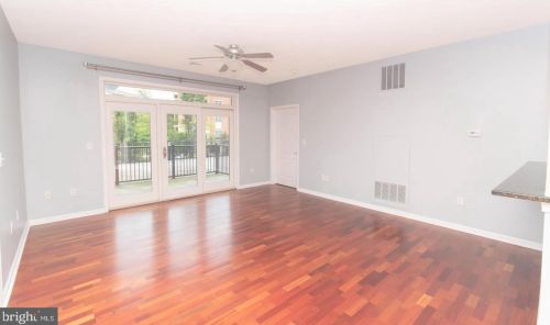 215 Carson Ter, Huntingdon Valley, PA 19006-4718