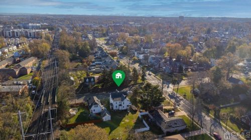 86 Freeman St, Woodbridge NJ  07095-3435 exterior