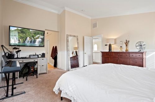 28423 Connick Pl, Santa Clarita CA  91350-1991 exterior