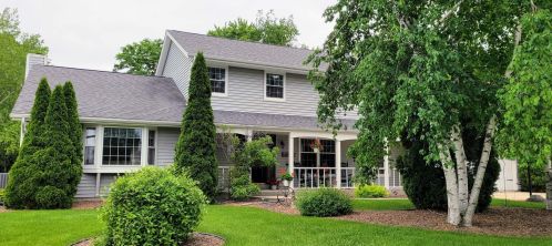 3900 Cavendish Rd, Waukesha, WI 53151-6137