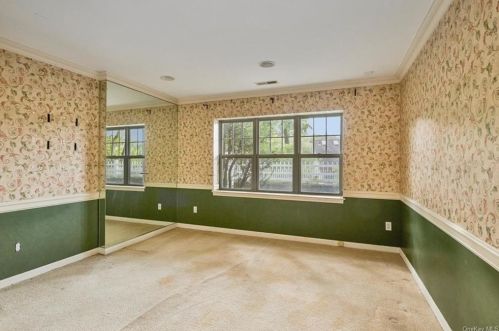 7 High Ridge Rd, Crotonville NY  10562-1970 exterior