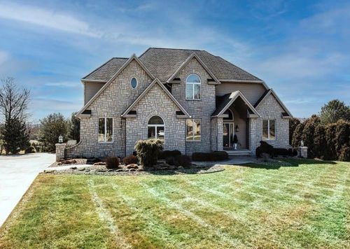 130 James St, New Wilmington, PA 16142-3306