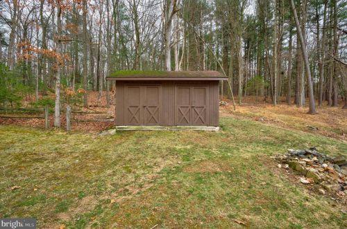 23334 Great Cove Rd, Mc Connellsburg PA  17233-8331 exterior
