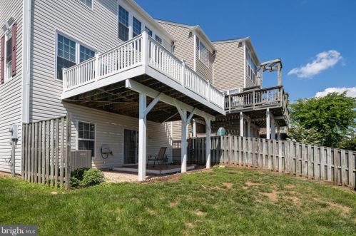 15055 Clementine Way, Haymarket VA  20169-3319 exterior