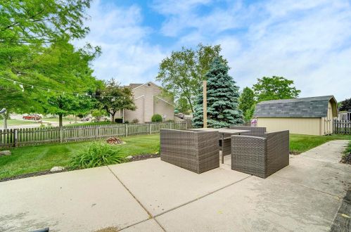 401 Lockmead Dr, Pataskala OH  43062-7333 exterior