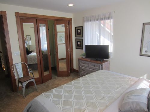 3986 Caminito Cassis, San Diego CA 92122-1977 exterior