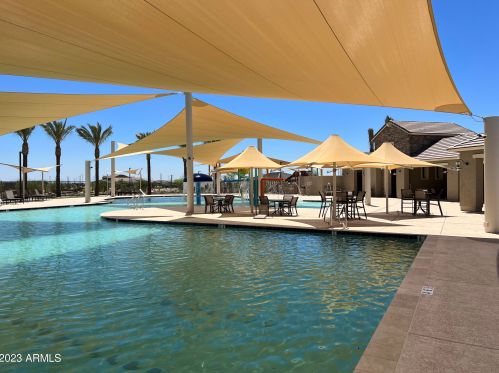 15922 Electra Ln, Sun City AZ 85387-2028 exterior