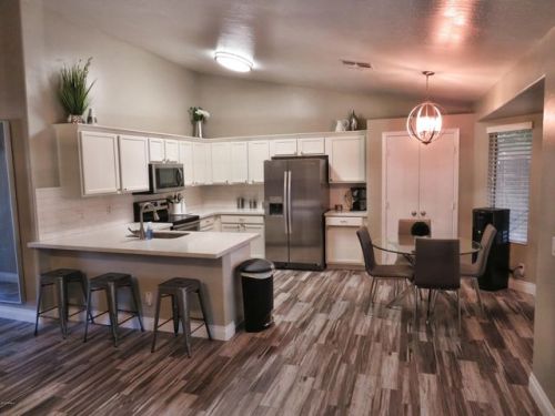 1020 Canal Dr, Gilbert, AZ 85296-3987