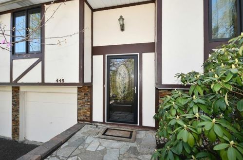 449 Lorlita Ln, Pittsburgh, PA 15241-1719