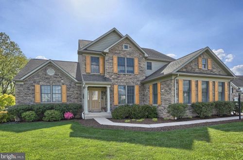 55 Kristin Dr, Etters, PA 17319-9061