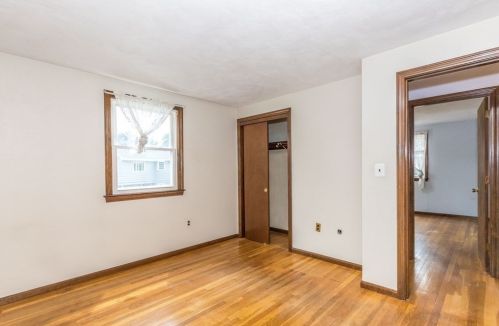 11 Colleen Cir, Billerica MA 01821-5846 exterior