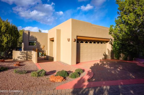 215 Calle Francesca, Sedona AZ 86336-4761 exterior