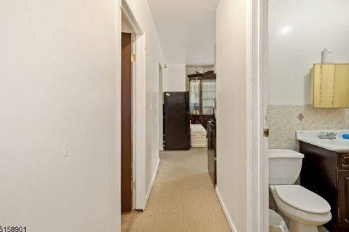 721 18 Ave, Irvington NJ 07111-3712 exterior