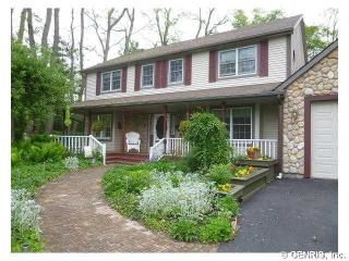 7022 River Rd, Industry, NY 14543-9787