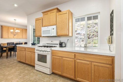 3217 Fairway Dr, La Mesa CA  91941-8049 exterior