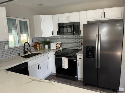 67458 Kukea Cir, Waialua, HI 96791-8564