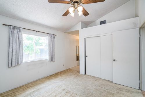 8449 Sleepy Way, El Cajon CA  92021-2090 exterior