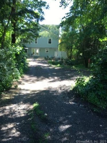 5 Main St, Chester, CT 06412-1302
