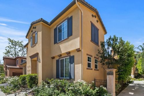 27257 Baviera Way, Santa Clarita, CA 91381-0678
