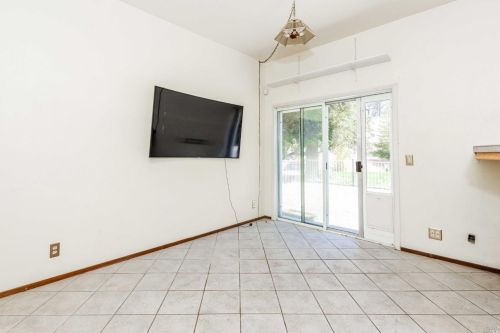581 Tehuacan Rd, Ukiah CA  95482-4197 exterior