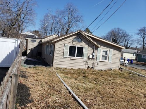 18 Ell Rd, Holbrook, MA 02343-1616