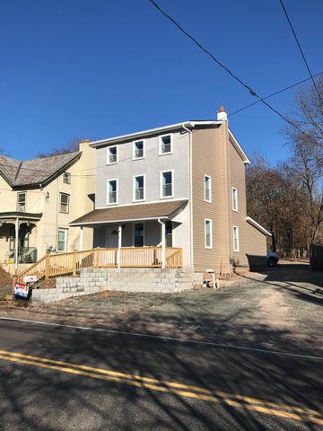 15 Big Rd, Zieglerville, PA 19492-9706