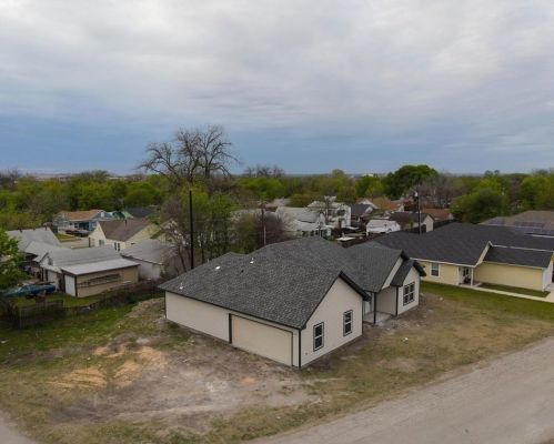 3340 Willing Ave, Fort Worth, TX 76110-3836
