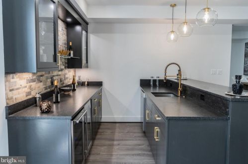 2219 Westmoreland St, Falls Church VA  22043-1701 exterior