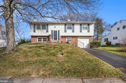 855 Monticello Pl, Lansdale, PA 19446-3117