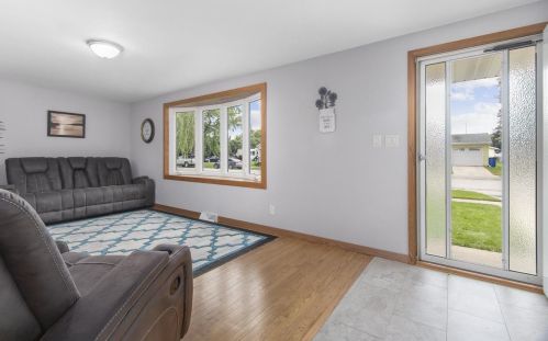 225 Chestnut St, Fond Du Lac WI  54935-3205 exterior