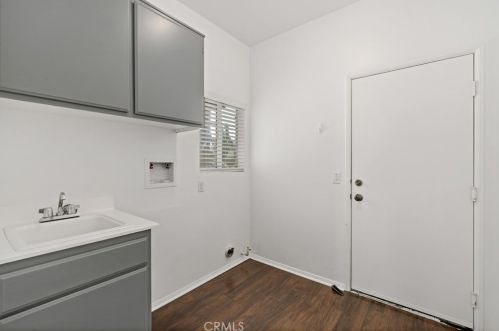 1635 Western Village Dr, San Jacinto CA  92583-6302 exterior