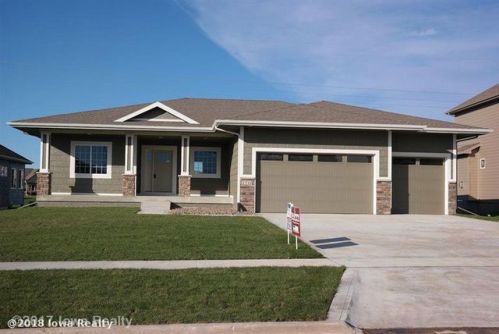1210 49th St, Ankeny, IA 50021
