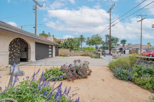 416 Mines Ave, Montebello, CA 90640-5721