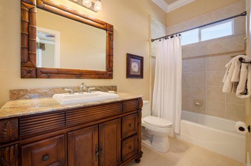 6070 Vine St, Vacaville CA  95688-8724 exterior