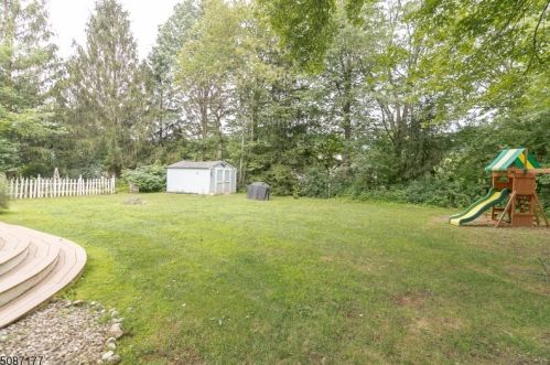 10 Doral Blvd, Washington NJ  07882-1553 exterior