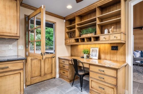 1022 Oak Canyon Ln, Glendora CA  91741-2256 exterior