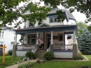 527 Watson St, Ripon WI  54971-1520 exterior