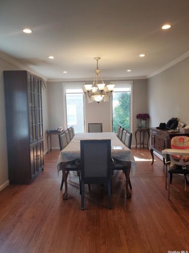 623 Beach 8th St, Far Rockaway NY  11691-5201 exterior