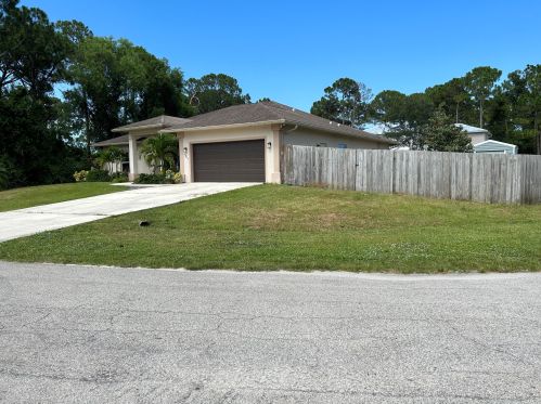4241 Karluk Dr, Fort Pierce, FL 34953-6891