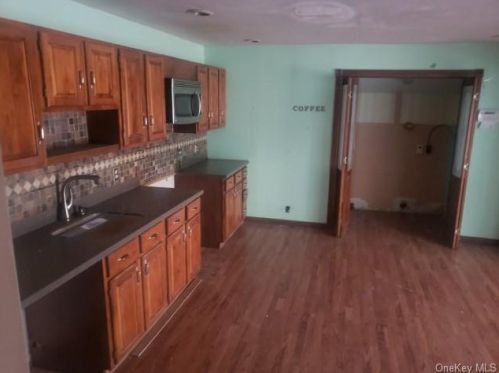 62 Deer Trl, Greenwood Lake, NY 10925-4220