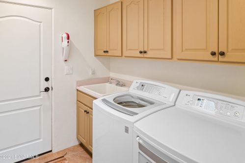 50 Calle Del Norte, Sedona AZ 86336-5013 exterior