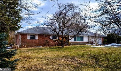 53 Singer Rd, Tolna, PA 17349-9656