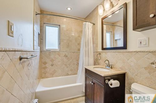 146 Mcguire St, Metuchen NJ 08840-2845 exterior