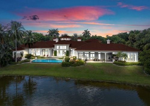 8465 Twin Lake Dr, Boca Raton, FL 33496-1923