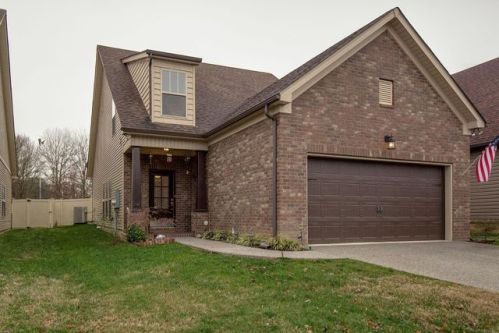 233 Donna Dr, Hendersonville TN  37075-4109 exterior